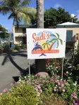 Walking distance to the Gorgeous Sapphire Beach!