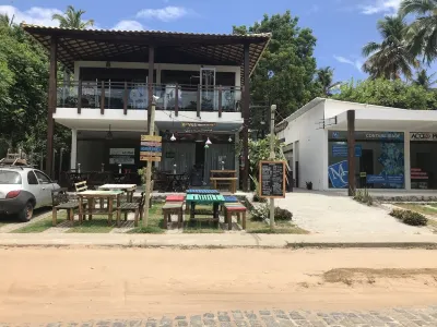 Charming 3/4 apartment with private backyard overlooking the Imbassai Sea