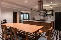 3-Bedroom Pool Villa Near the Beach