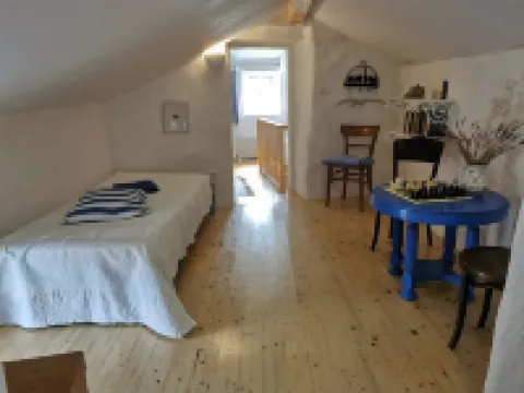 Old farmhouse in the heart of the 'Slovenian Tuscany' Hotels in Koper