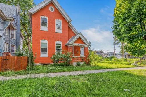 4 bedroom home near Downtown GR