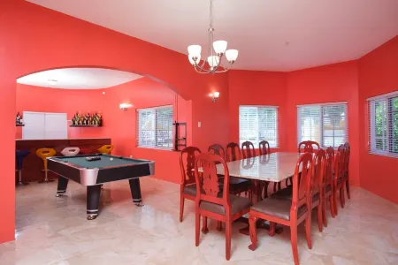 The Palms at Galina *Luxury Rental* Fully Staffed