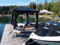 "The Guest House" on beautiful Sproat Lake!