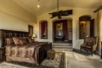 Esperanza!  Let's Go!! - Casa Contessa 5 Bedroom Luxury Villa with Golf Cart! - บังกะโล