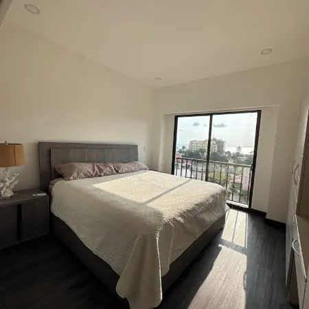 Ocean & Mountain View -2 Bedroom apartment