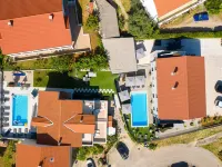 Villa LuiSole - Apartment °1 with heated saltwater pool, family-friendly Hotels in Krk