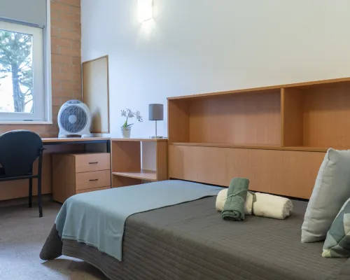 Residencia Universitaria Resa Campus de Montilivi Hotels in Gironès