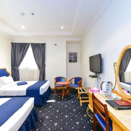 Cayam Hotel