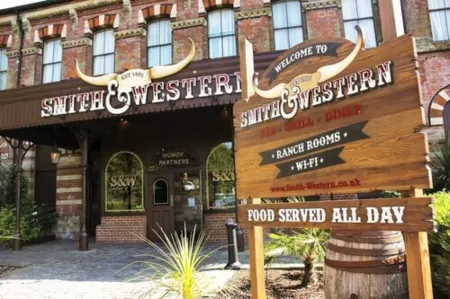 Smith and Western Отели рядом с достопримечательностью «Танбридж Уэлс Коммон»