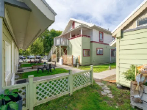 Riverwalk Inn Hotels in Chelan