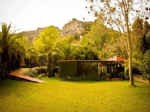 Mont-Sant Hotels in Costera