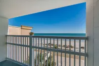 Beachcomber Inn & Suites - balcony