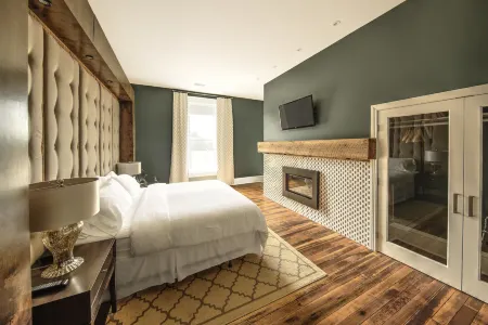 The Harkness Hotel Отели в г. Инком