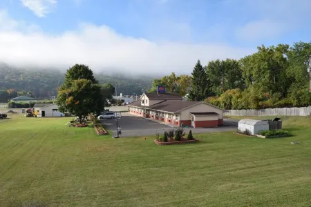 Relax Inn Отели в г. Запад Элмайра