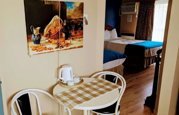 格蘭比汽車旅館酒店