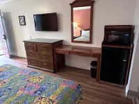 Willow Tree Lodge Hotels in Fullerton
