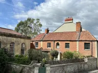 Kylemore Hotels in Glastonbury