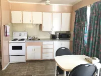 Bluebird Motel Hotels in Red Deer County