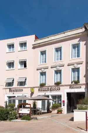 Logis Grand Hotel Pelisson Отели в г. Шарра
