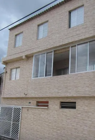 Vitoria Hostel Отели в г. Гуарульюс