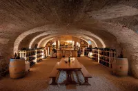 Le Monastère de Saint Mont Hôtel & Spa Hotels in Gers