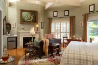 Inn at Woodhaven-in the Heart of the Bourbon Trail-over 12 Distilleries Nearby Hotels in Saint Matthews