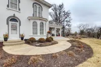 Historic Brookfield Farm Home ~ 14 Mi to Milwaukee