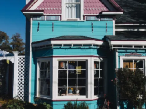 The Hostel California Hotels in Bishop