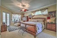 Luxurious Home w/ Private Pool & Lanai Near Tampa! - Villas