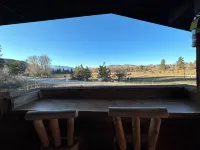 Chewuch Inn & Cabins - Mountain view