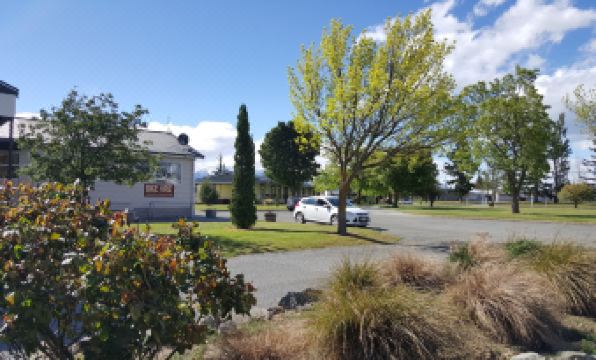 High Country Motel & Backpackers