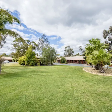 Sportslander Motor Inn