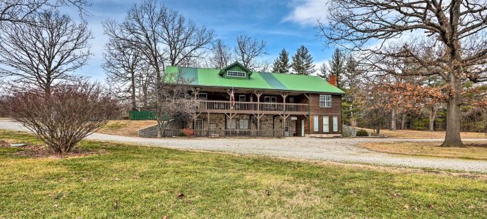 Fish & Explore! Quiet Farmland Cabin in Lebanon Hotels in Laclede County