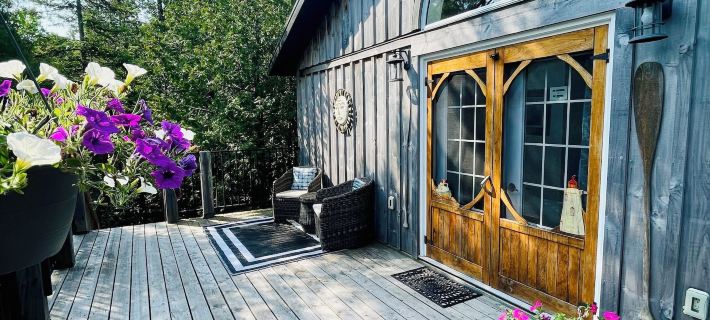 The Robin's Nest Tobermory Hotels in Bruce County