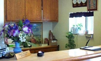 Provo Travelers Inn - Housity
