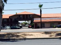 邁里斯汽車旅館