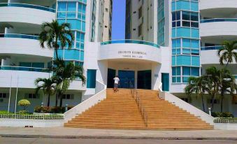 Torres del Lago Apartamentos - Housity