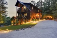 Hot Tub, Game Tables & Mtn Views: Ellijay Cabin - 3 stjerner