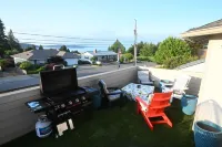 N TacomaPt Ruston 2Bd. 2Bath Retreat w/ EV Charger, A/C & Relaxing Water Views فنادق في روستون