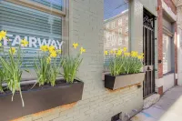 Stylish Dtwn Knoxville Condo w/ Rooftop Deck! - 4-Star