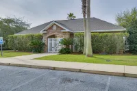 Foley Condo w/ Pool Access: 10 Mi to Gulf Shores! - 3-Star