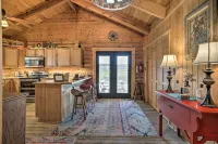 Remote Cabin w/ Gas Stove < 7 Mi to Town! - Wifi