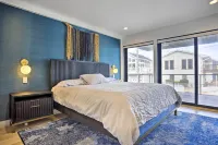 Luxury Long Beach Villa with Ocean Views! Hotels in Long Beach