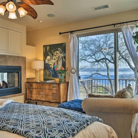 Casa DAmore Extravagant Lakefront Villa!