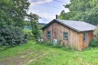 8 Acres and Hiking Trails Little Switzerland Escape - 3-Sterne