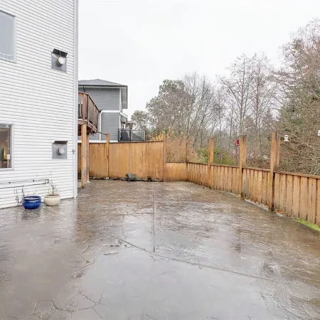 Entire Guest Suite in Thetis Height