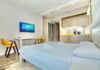 Alliance Palace Hotels in 