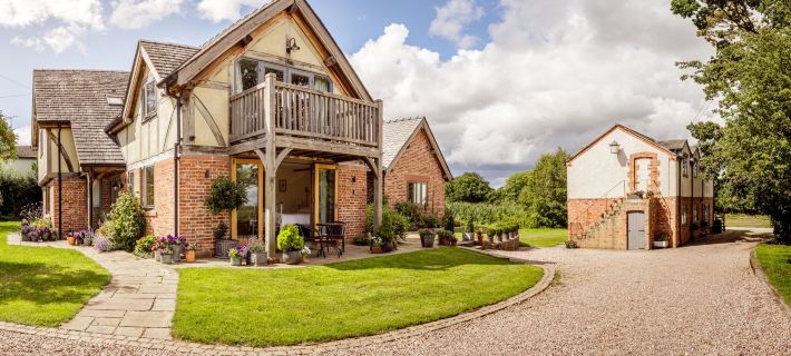 Oak Mead Hotels in Wrexham
