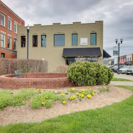 Luxurious Downtown Murphy Vacation Rental Loft!