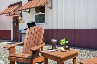 Llama-Stay at Spooky Tooth Ranch – Mtn Views!! Hotels in Loveland